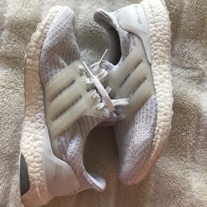 adidas ultra boost triple white
